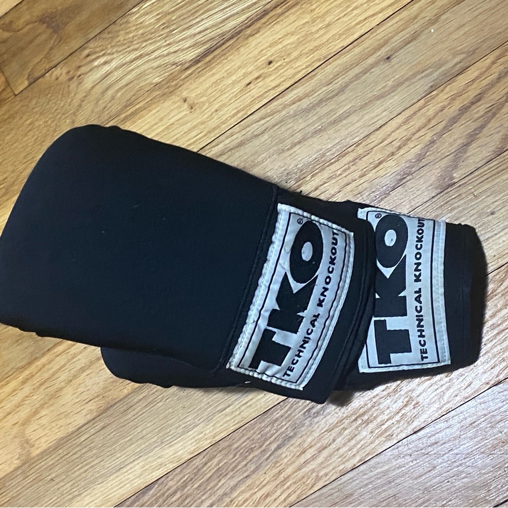TKO Black Training Gloves